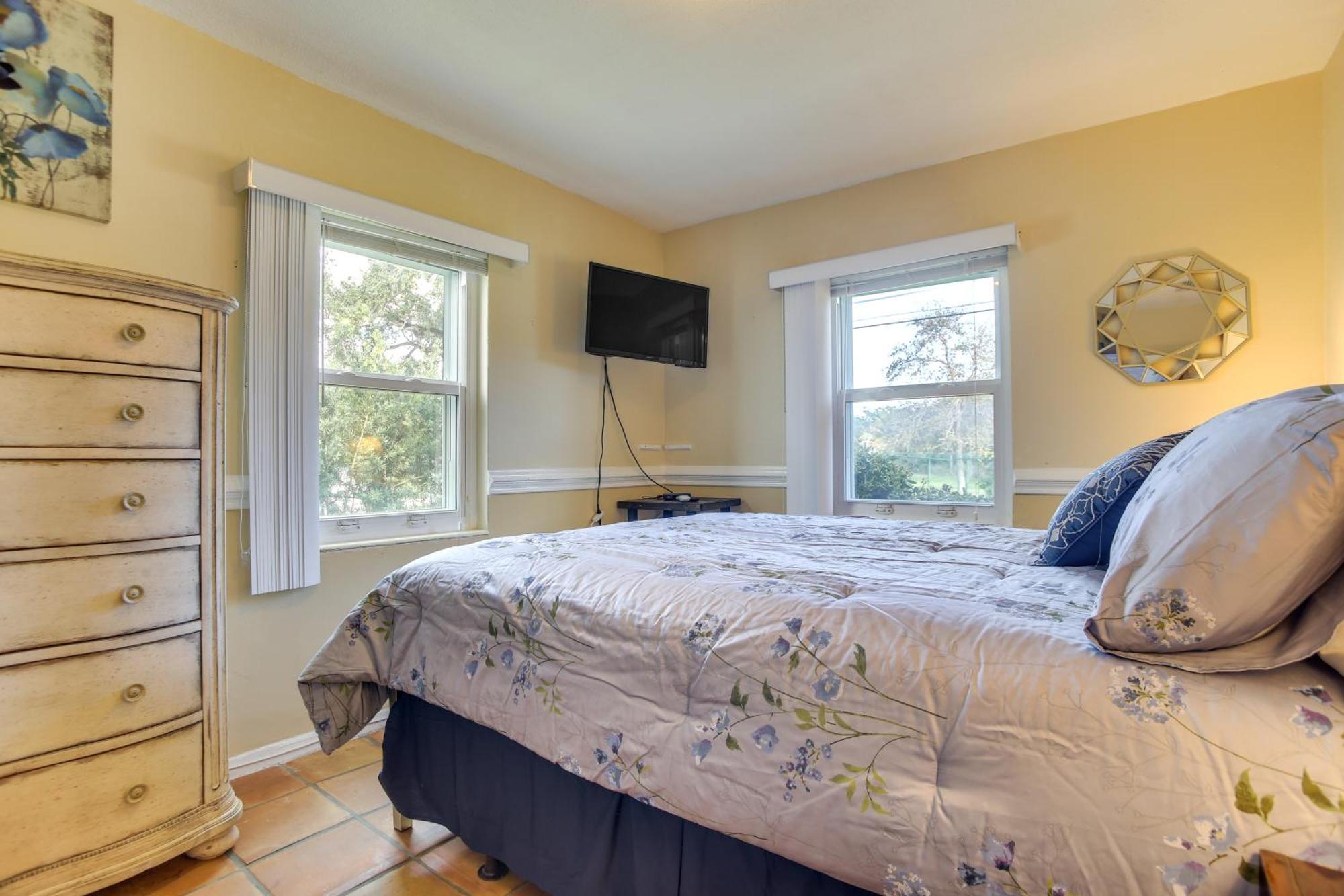 Canal Side Retreat With Dock, By Hollywood Boardwalk Форт Лодърдейл Екстериор снимка