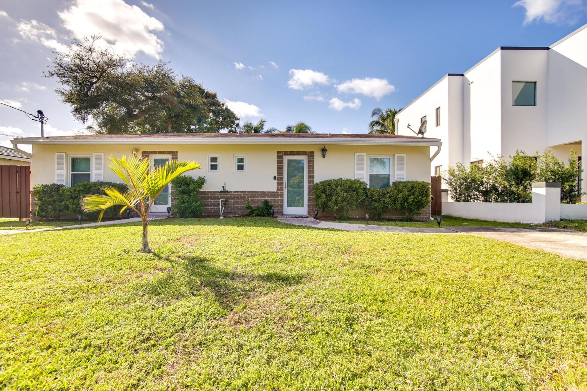 Canal Side Retreat With Dock, By Hollywood Boardwalk Форт Лодърдейл Екстериор снимка